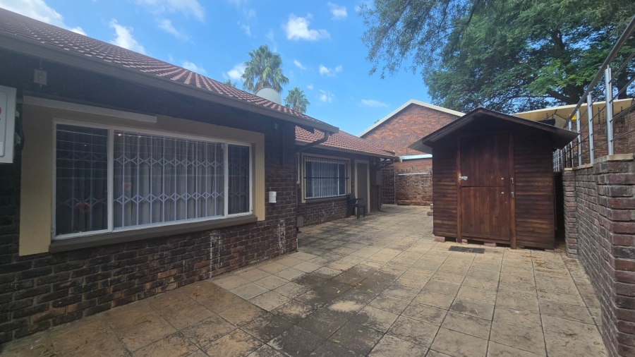 4 Bedroom Property for Sale in Safari Gardens North West